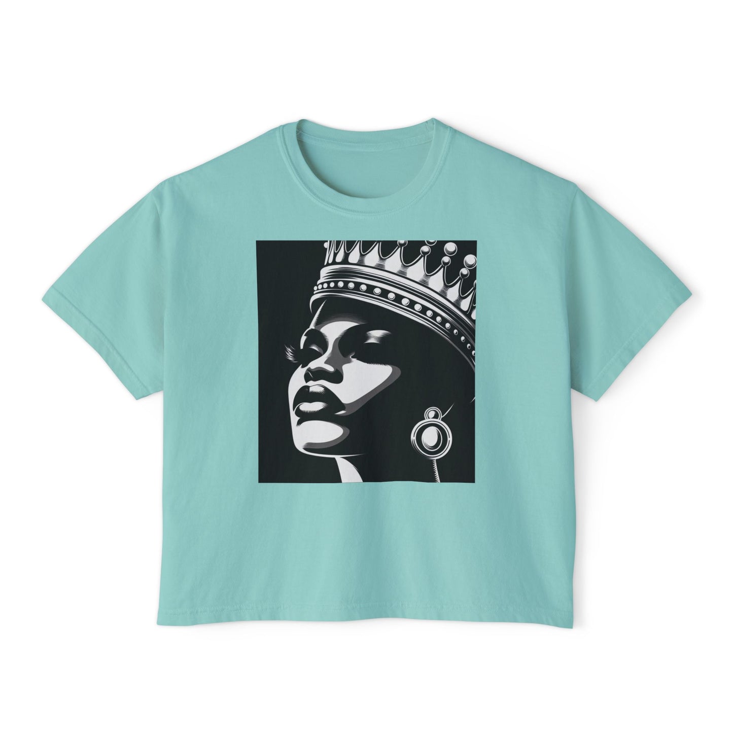 Empowering Women's Boxy Tee - Crowned Beauty Graphic Shirt, Fashionable Streetwear, Gift for Her, Casual Style, Birthday Gift