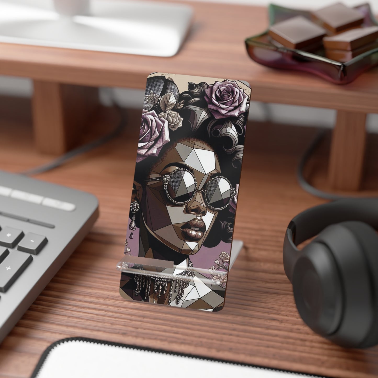 Chic Smartphone Stand, Decorative Mobile Display Holder, Unique Phone Accessory, Stylish Desk Decor, Gift for Her - Lilac Baroque Lady