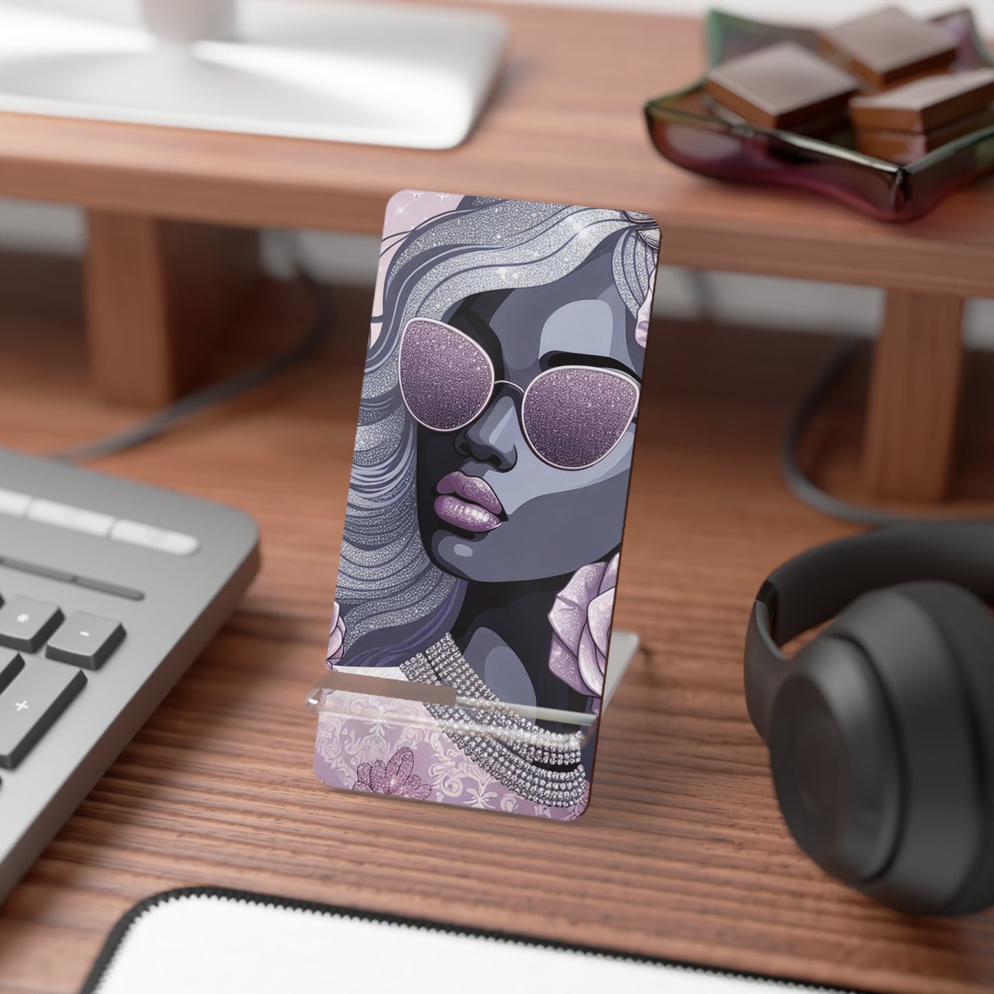 Chic Smartphone Stand | Elegant Mobile Display Holder, Desk Accessory, Gift for Her, Phone Holder-Lilac & Lavender