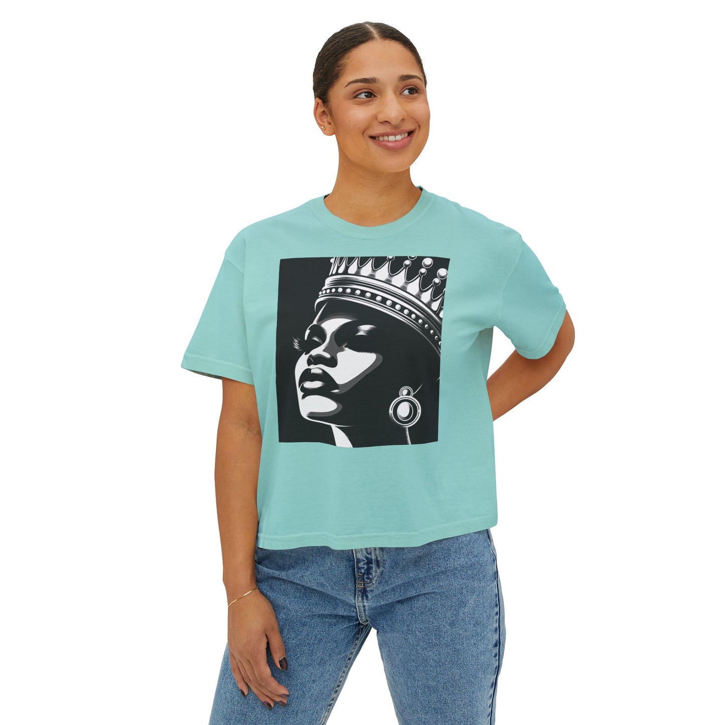 Empowering Women's Boxy Tee - Crowned Beauty Graphic Shirt, Fashionable Streetwear, Gift for Her, Casual Style, Birthday Gift