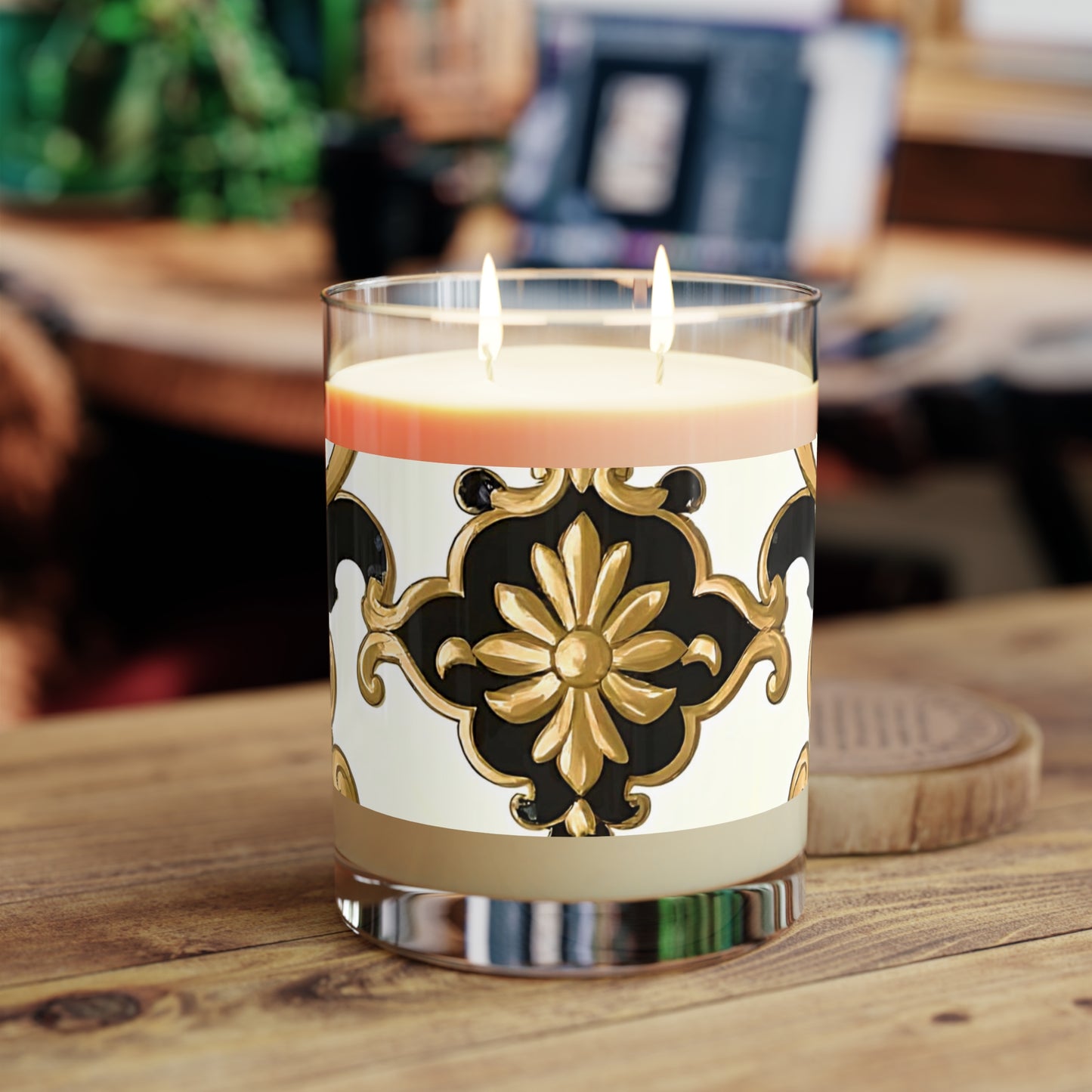 Elegant Floral Scented Candle - Home Decor, Gift for Her, Aromatherapy, Spa Night, Luxurious Relaxation - Black & Gold Rococo