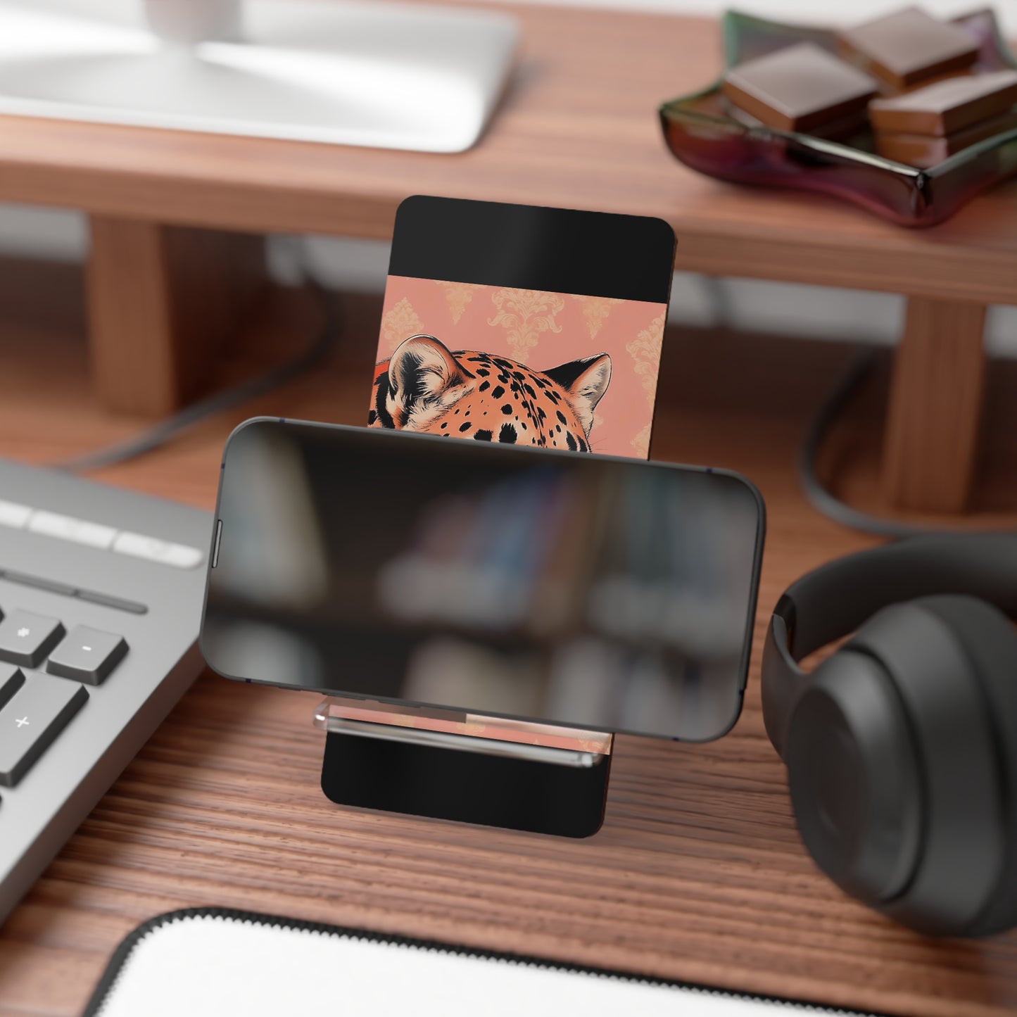Elegant Floral Motif Smartphone Display Stand - Leopard & Damask - Decorative Mobile Holder