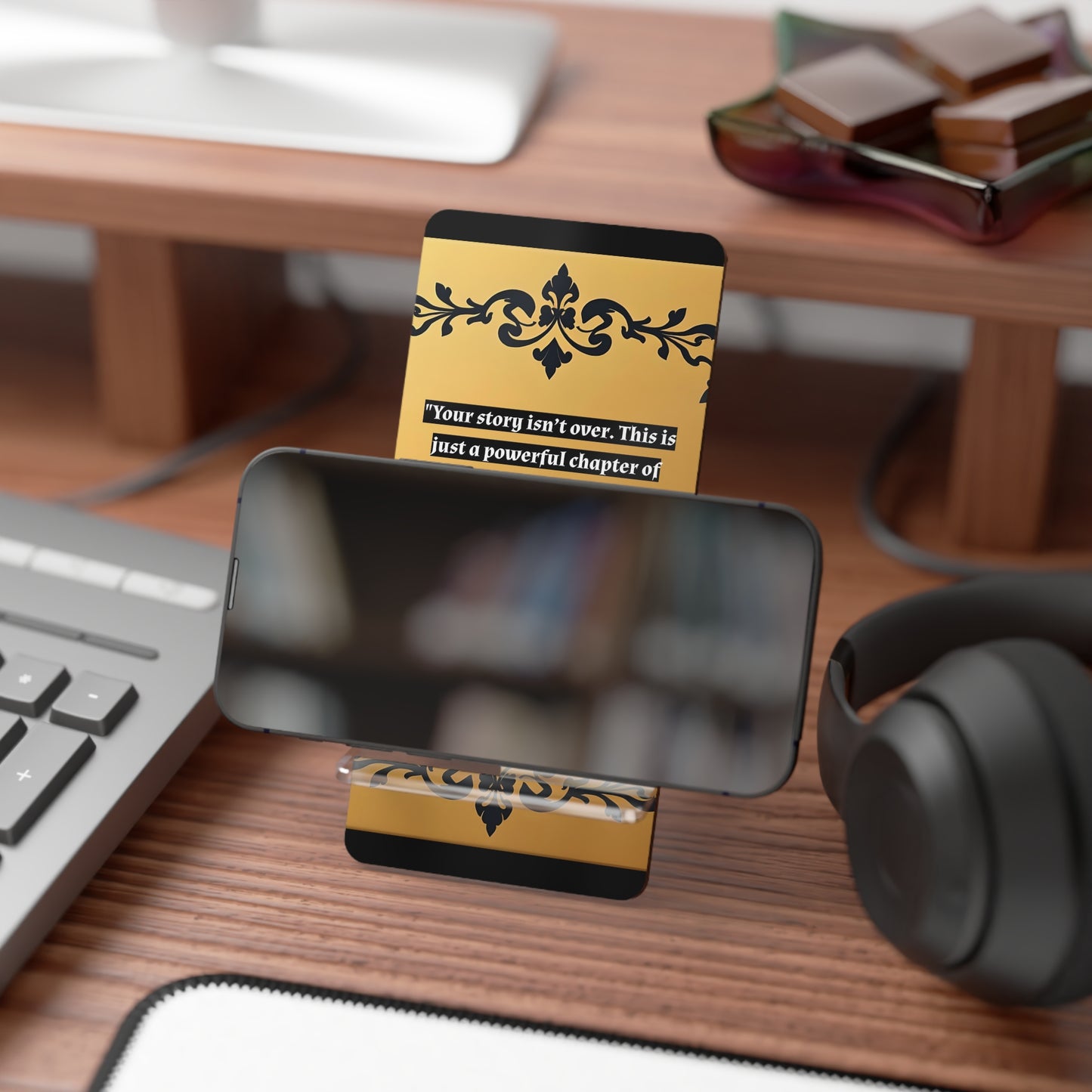 Smartphone Stand - Elegant Floral Gold Damask - Positive Affirmation 'Your story isn't over'